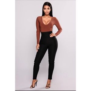 Venetian High Rise Pants - Black - XS